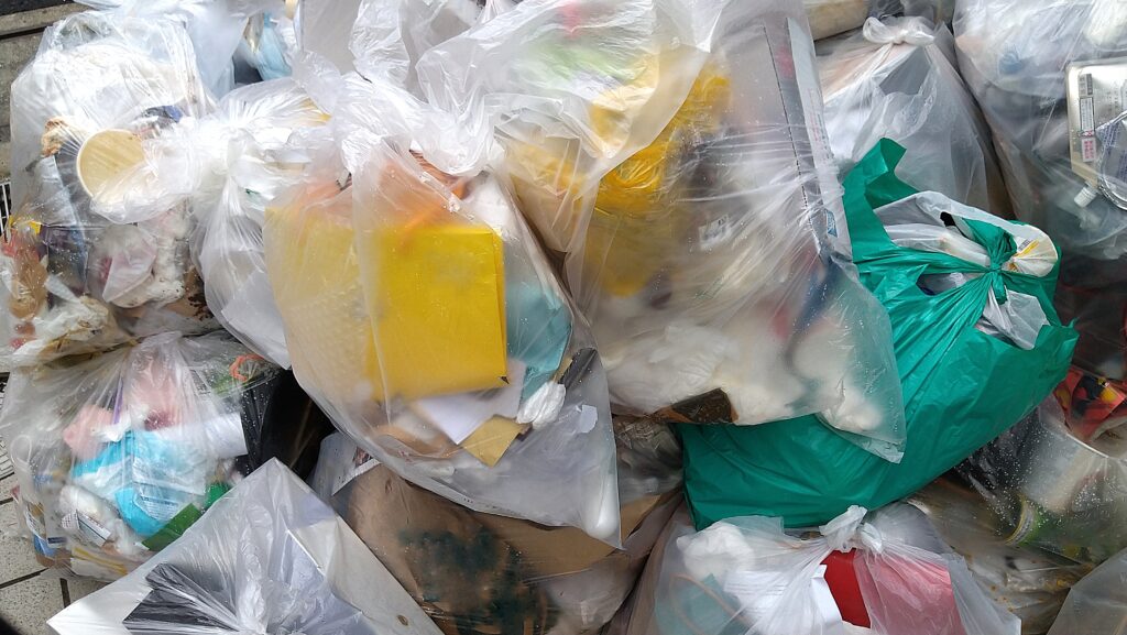 東京23区、ごみ有料化へ。「無料の街」名古屋はいつまで無料か